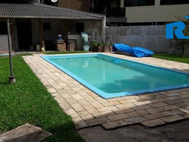 Casa para Venda em Caraguatatuba - 2