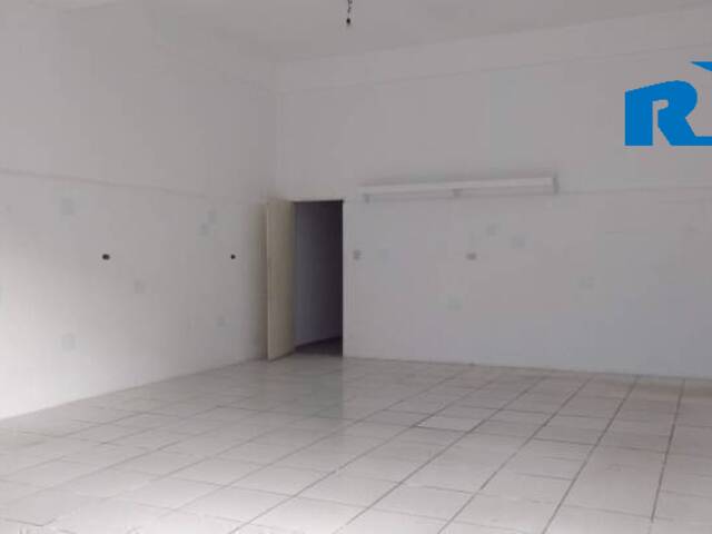#1158 - Ponto Comercial para Locação em Caraguatatuba - SP