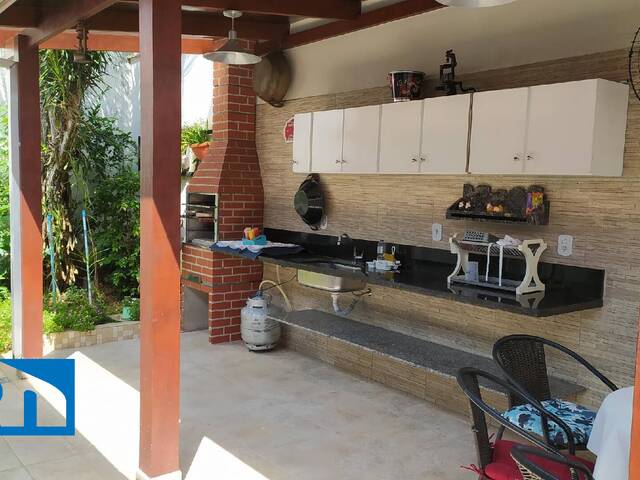 Casa para Venda em Caraguatatuba - 2