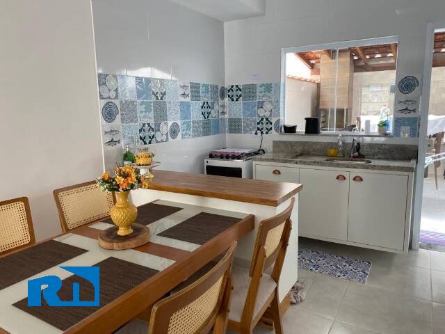 Casa para Venda em Caraguatatuba - 2