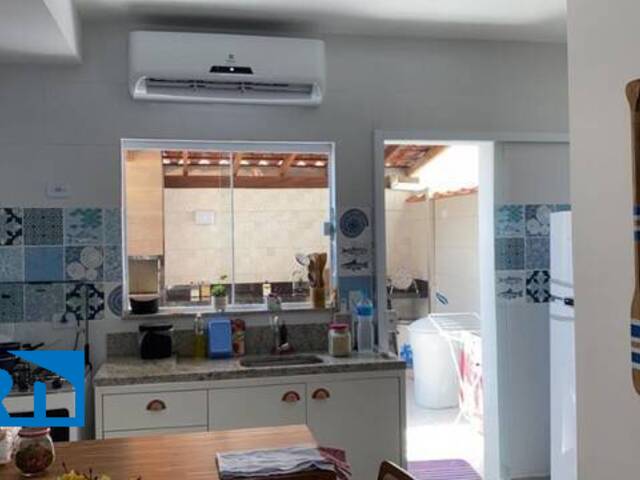 Casa para Venda em Caraguatatuba - 5