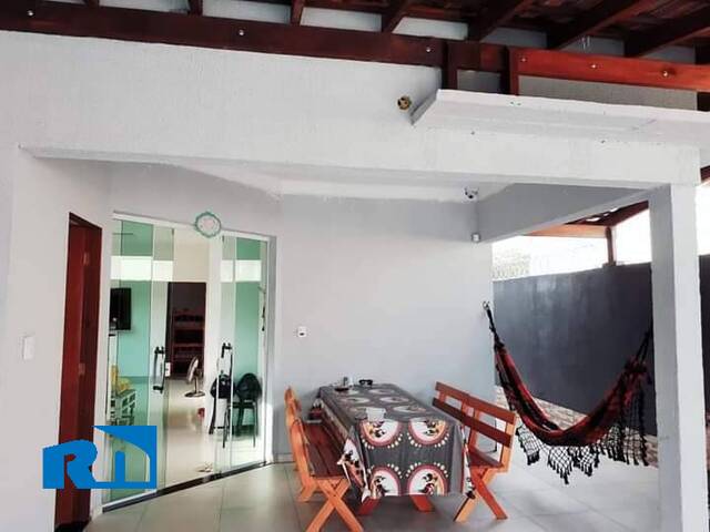 Casa para Venda em Caraguatatuba - 2
