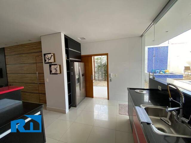 Casa para Venda em Caraguatatuba - 4