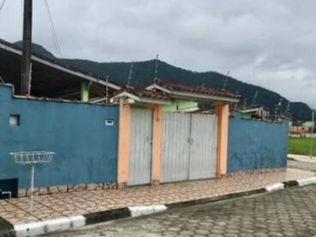 Casa para Venda em Caraguatatuba - 1