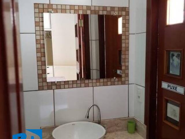 Casa para Venda em Caraguatatuba - 2