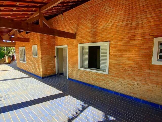 Casa para Venda em Caraguatatuba - 3