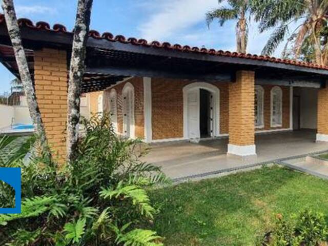 Casa para Venda em Caraguatatuba - 2