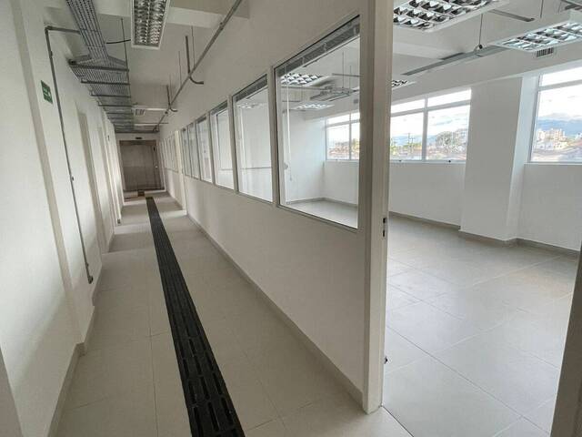 Prédio comercial para Venda em Caraguatatuba - 3