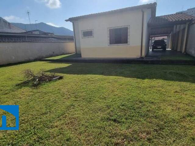 Casa para Venda em Caraguatatuba - 3