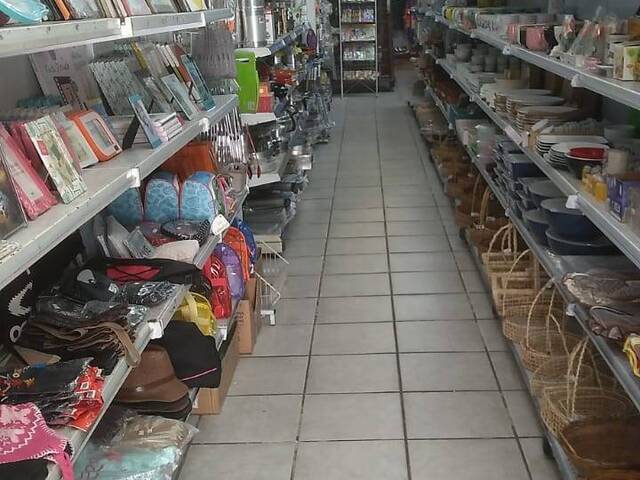 #2476 - Loja para Locação em Caraguatatuba - SP