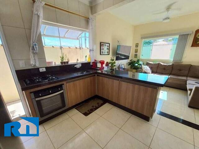 Casa para Venda em Caraguatatuba - 4