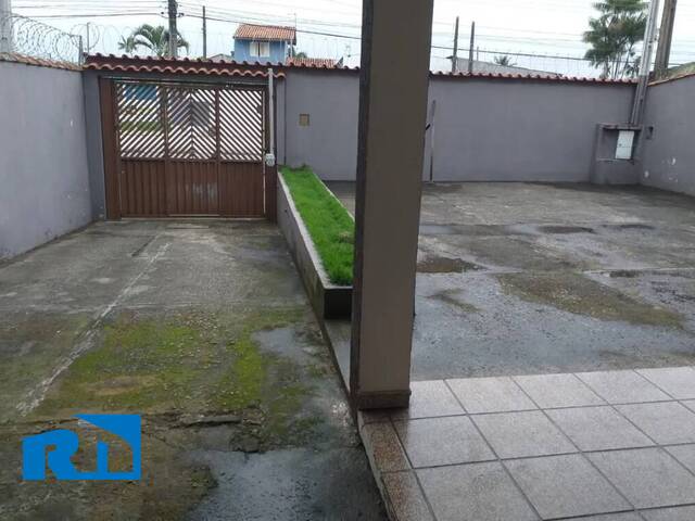 Casa para Venda em Caraguatatuba - 3