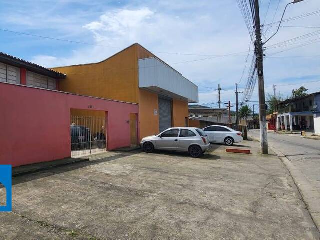 #2570 - Salão Comercial para Locação em Caraguatatuba - SP - 1