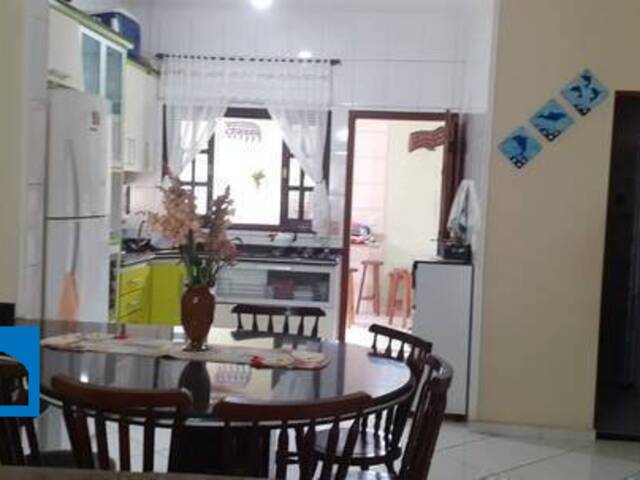 Casa para Venda em Caraguatatuba - 4