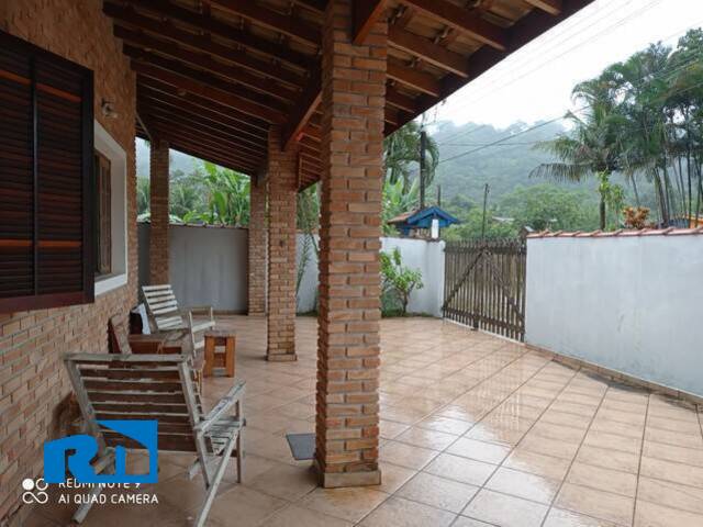 Casa para Venda em Caraguatatuba - 2