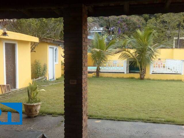 Casa para Venda em Caraguatatuba - 2