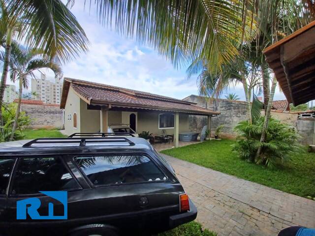 Casa para Venda em Caraguatatuba - 2