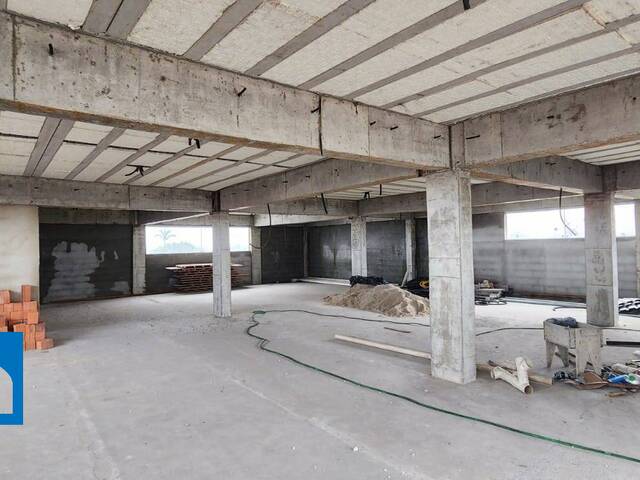 Prédio comercial para Venda em Caraguatatuba - 4