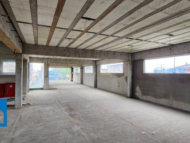 Prédio comercial para Venda em Caraguatatuba - 3