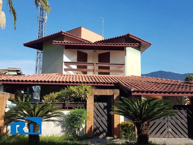 Casa para Venda em Caraguatatuba - 2