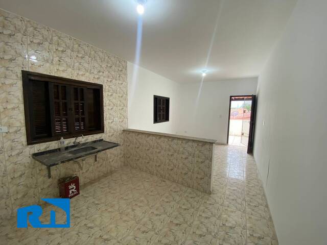 Casa para Venda em Caraguatatuba - 2