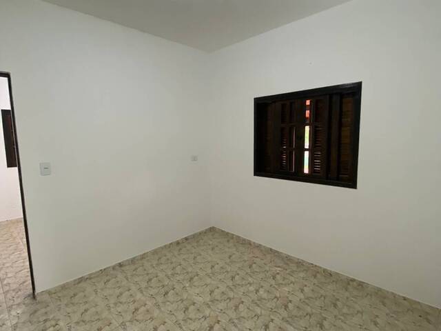 Casa para Venda em Caraguatatuba - 3