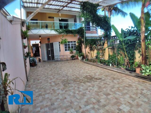 Casa para Venda em Caraguatatuba - 2