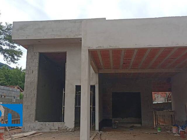 Casa para Venda em Caraguatatuba - 5