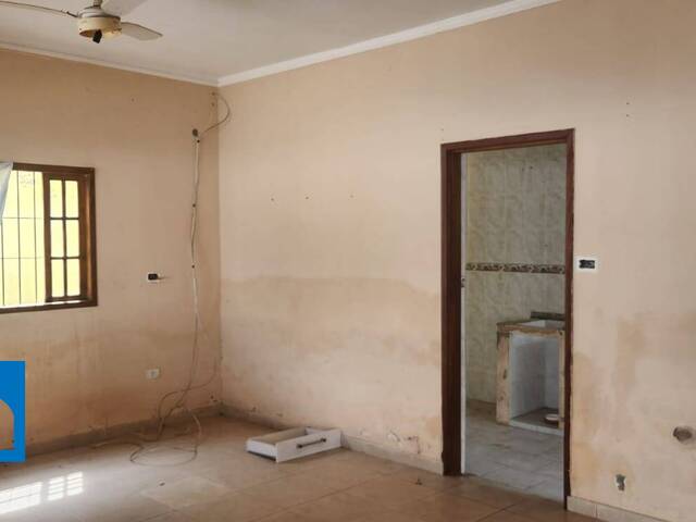 Casa para Venda em Caraguatatuba - 4