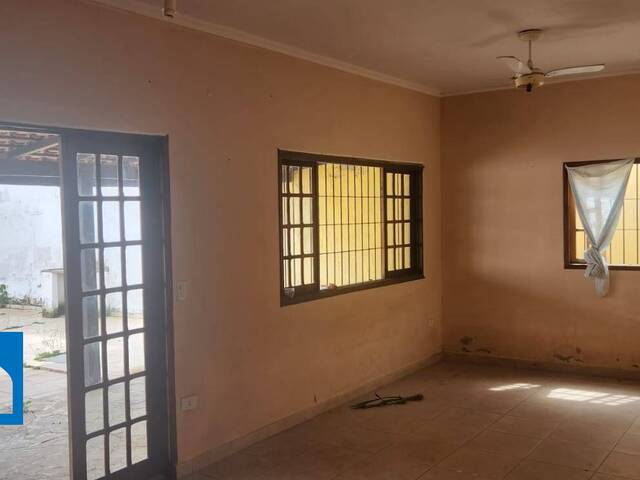 Casa para Venda em Caraguatatuba - 5