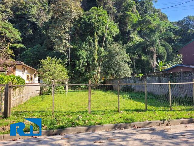 Terreno para Venda em Caraguatatuba - 2