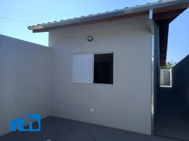 Casa para Venda em Caraguatatuba - 4