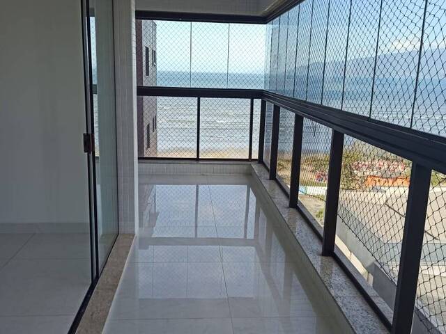 Apartamento para Venda em Caraguatatuba - 4