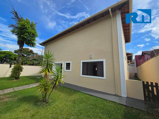 #3311 - Casa para Venda em Caraguatatuba - SP