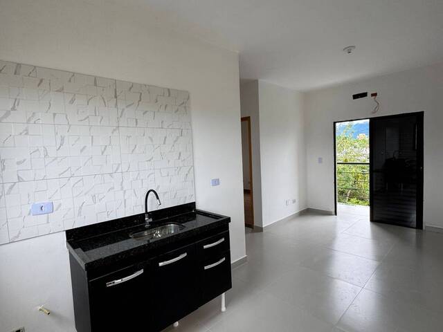 Apartamento para Locação em Caraguatatuba - 4