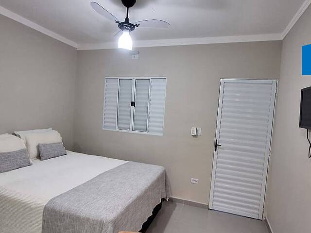 Loft para Venda em Caraguatatuba - 5