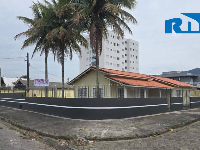 Casa para Venda em Caraguatatuba - 2