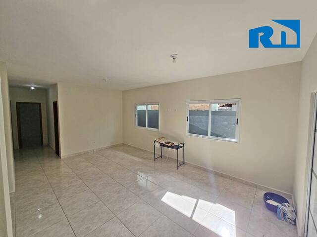 Casa para Venda em Caraguatatuba - 3