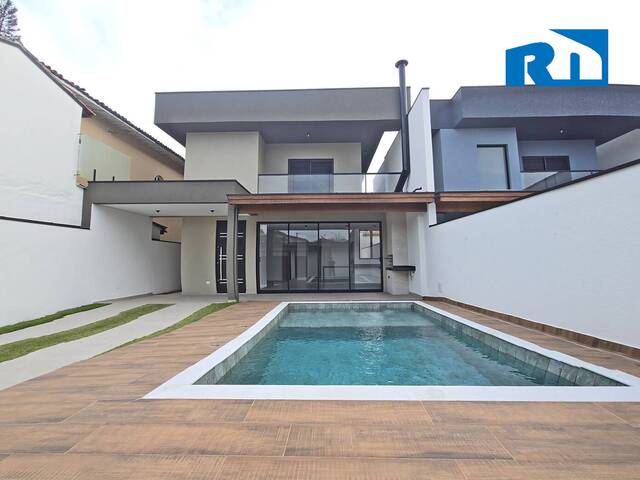 #3344 - Casa para Venda em Caraguatatuba - SP