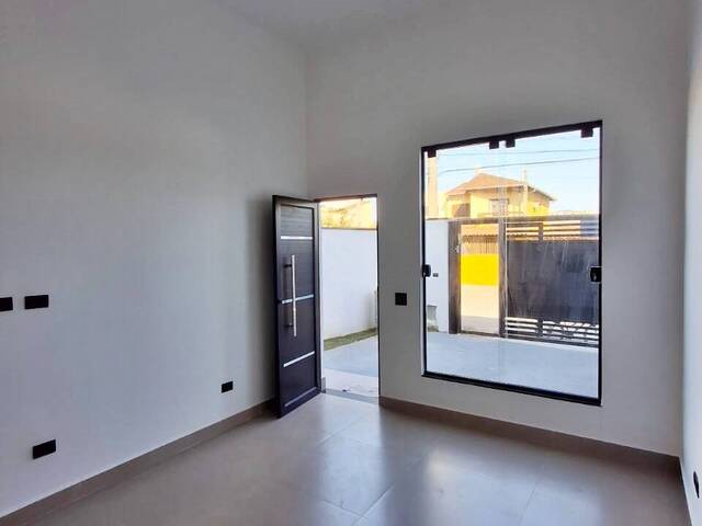 #3345 - Casa para Venda em Caraguatatuba - SP