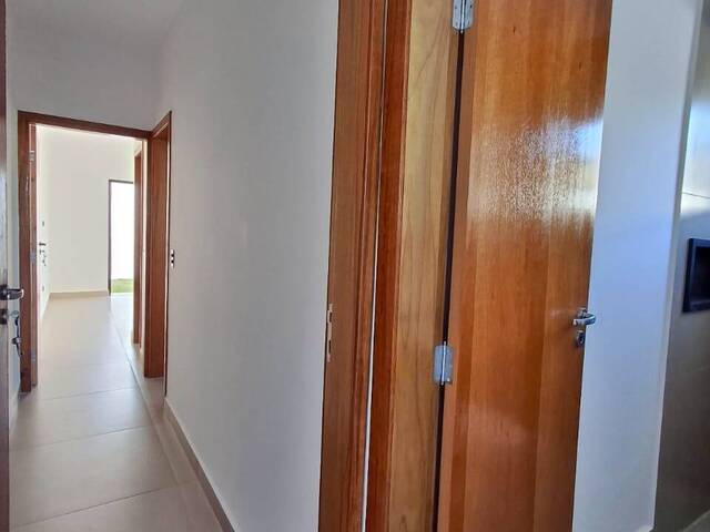 Casa para Venda em Caraguatatuba - 5