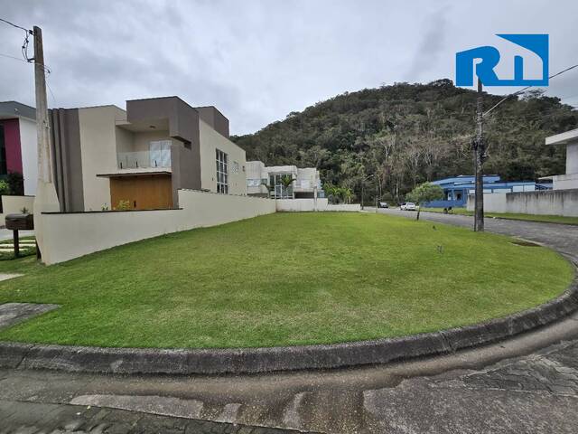 Terreno para Venda em Caraguatatuba - 2