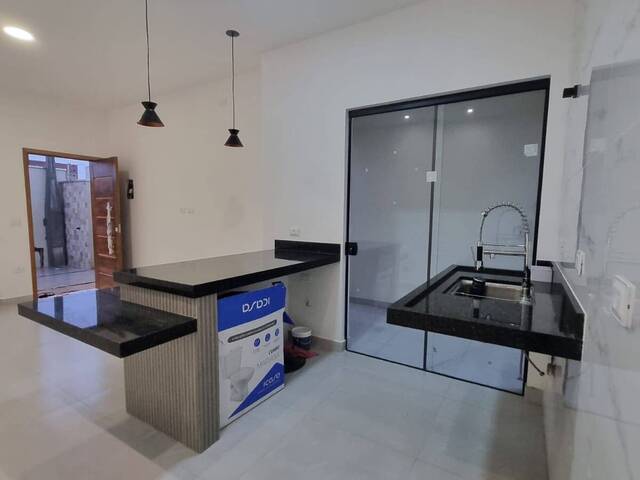 Casa para Venda em Caraguatatuba - 5