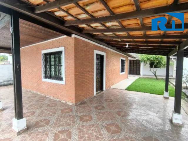 Casa para Venda em Caraguatatuba - 2
