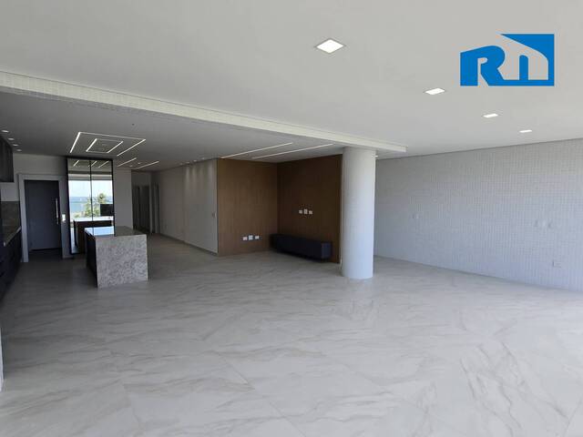 Apartamento para Venda em Caraguatatuba - 2