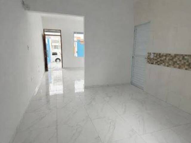 Casa para Venda em Caraguatatuba - 5