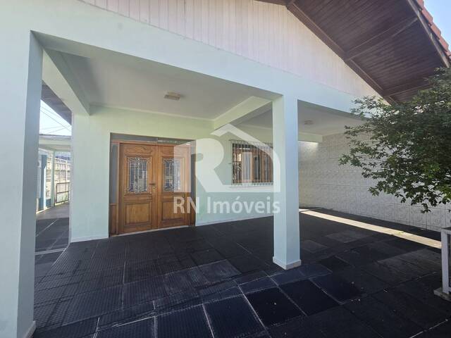 #3398 - Casa para Locação em Caraguatatuba - SP