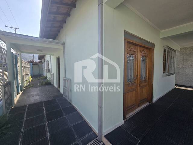 #3398 - Casa para Locação em Caraguatatuba - SP