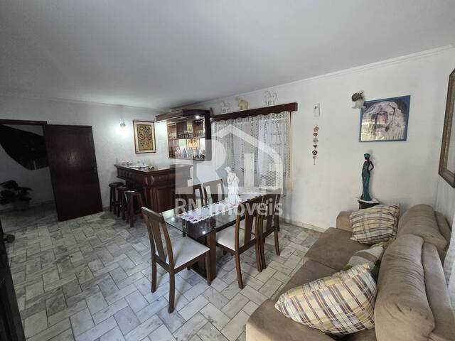 Casa para Venda em Caraguatatuba - 2