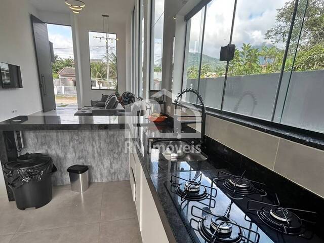 Casa para Venda em Caraguatatuba - 5